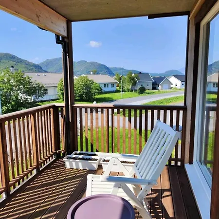 Flott Leilighet Ballstad